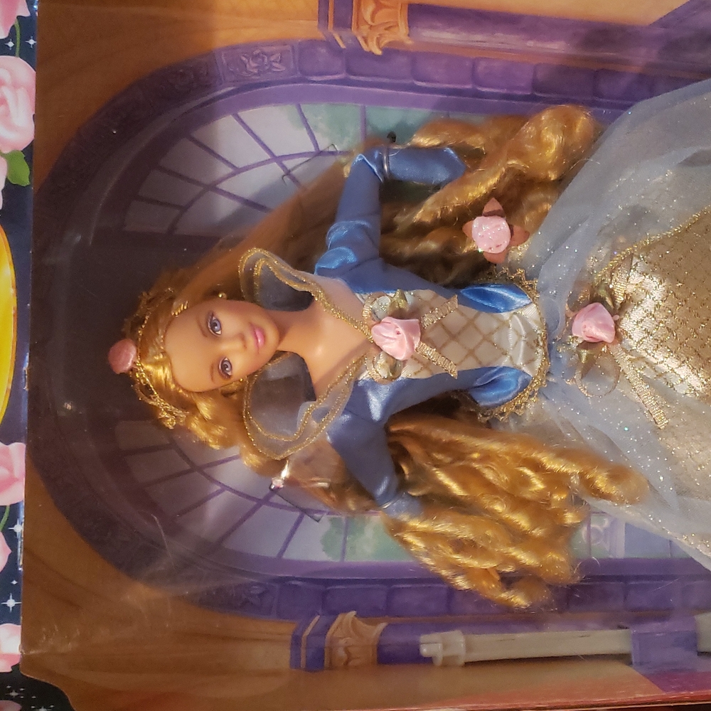 Barbie - Picture 3 of 3